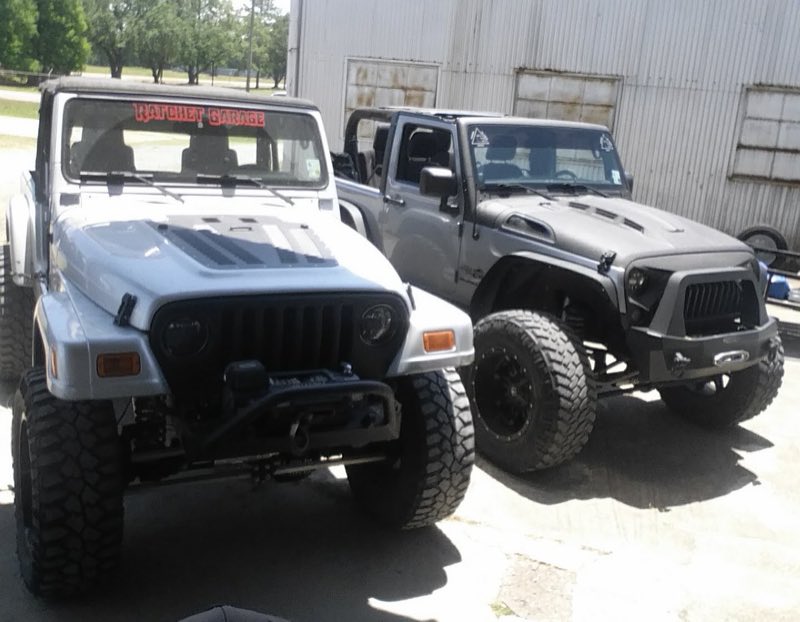 Ratchet Garage auto repair and off-road build work